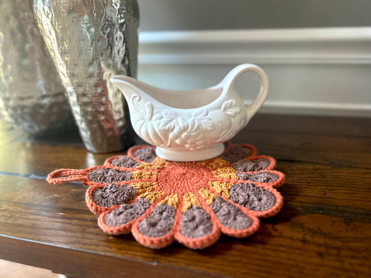Featuring handmade crochet vintage flower pot holder in rust orange, gold and taupe colors.  Perfect for thanksgiving and fall theme presentation.